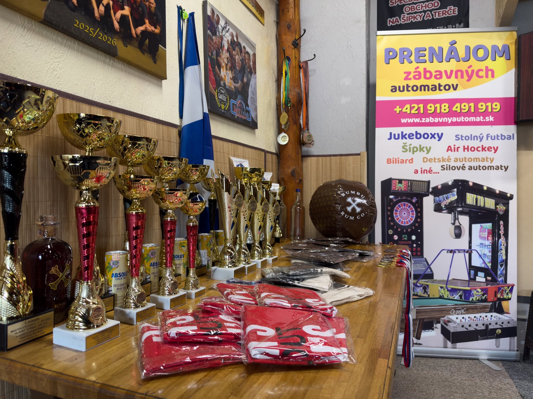 Trofeje a ceny pre účastníkov
